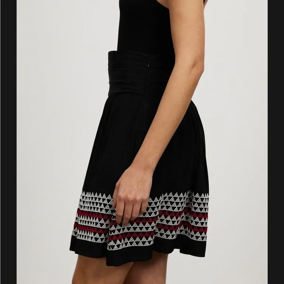 Skirt size S - Picture 2 of 7